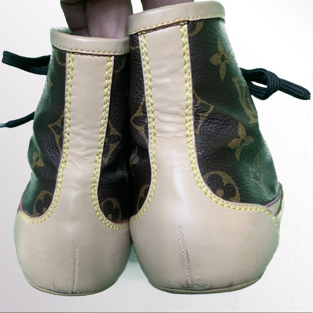 Louis Vuitton Stellar Monogram High Tops 4.5** - Picture 6 of 8